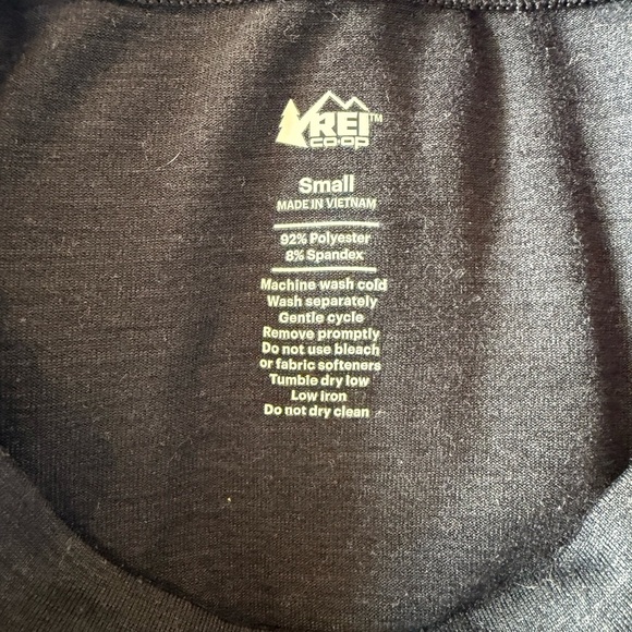 REI Co-op Base Layer Shirt Men’s Small Gray Stretch Long Sleeve Hiking - Picture 3 of 6